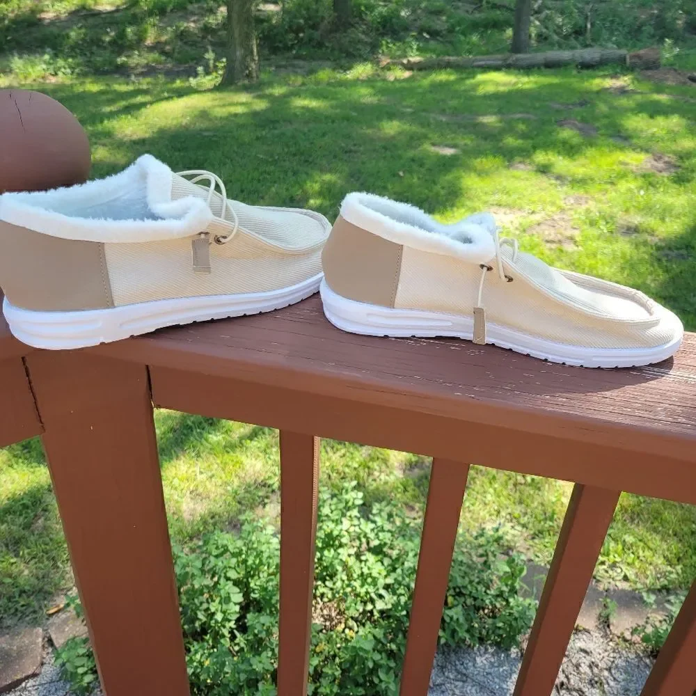 Cozy Fleece-Lined Casual Slip-On Shoes | Women’s Size 40 / 9  | New